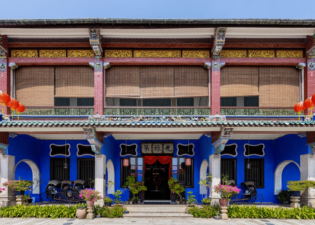 Where to Explore in Penang Like a Local -Cheong Fatt Tze Mansion