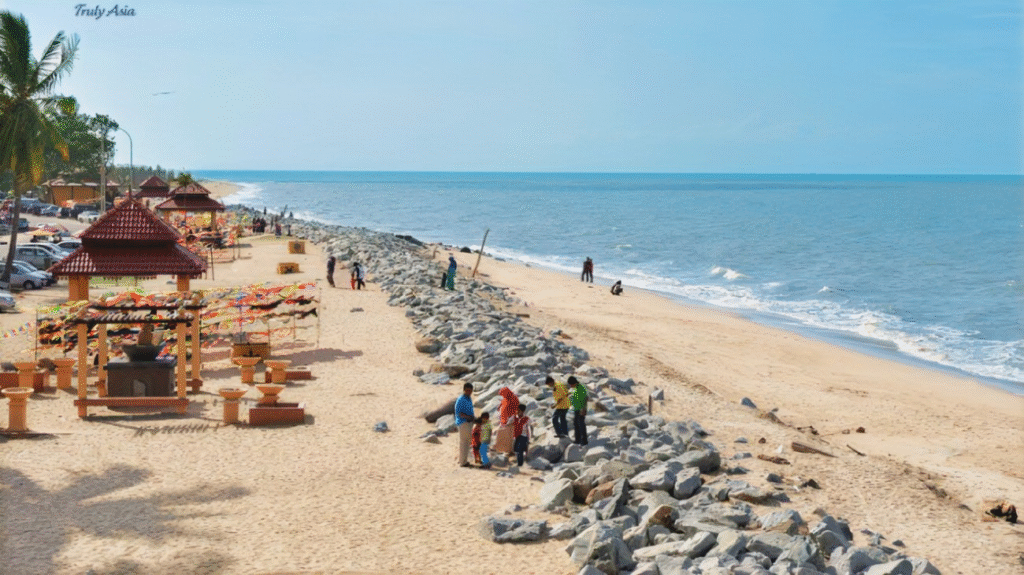 Where to Explore in Kelantan Like a Local-Pantai Cahaya Bulan