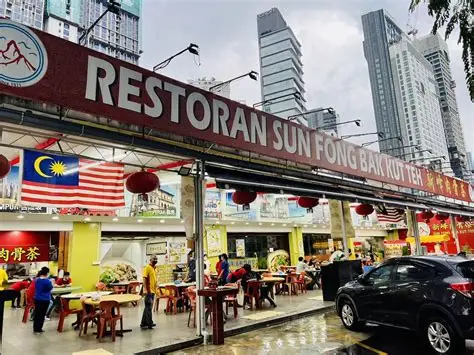 Where to Eat in Bukit Bintang like a local-Sun Fong Bak